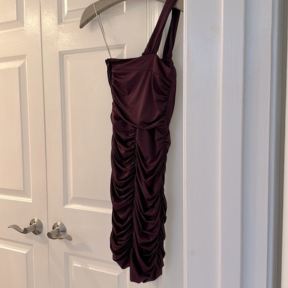 Forever 21 Dark Purple Stretchable One Shoulder Dress - Picture 8 of 10
